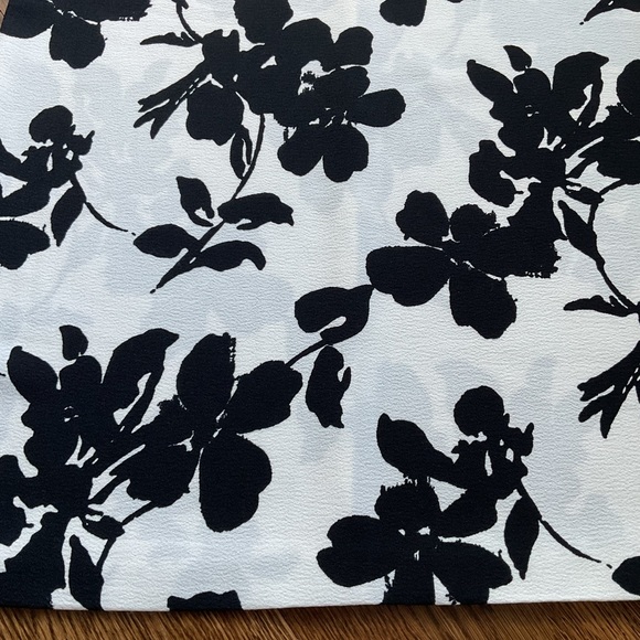 Vince Camuto top - Picture 4 of 10